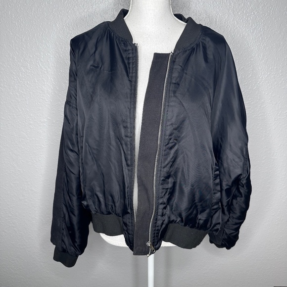Forever 21 Plus Black Bomber Jacket - Picture 1 of 8